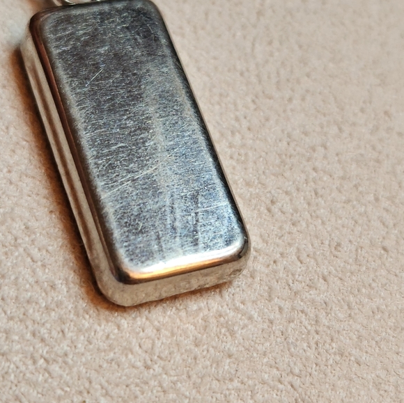 Vintage Necklace - Mini rosebud encased in resin - Picture 4 of 5